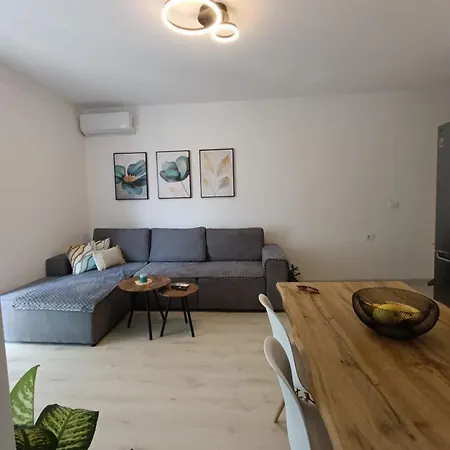 Appartamento Arja Sarandë