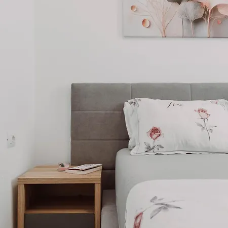 Arja Appartamento Sarandë